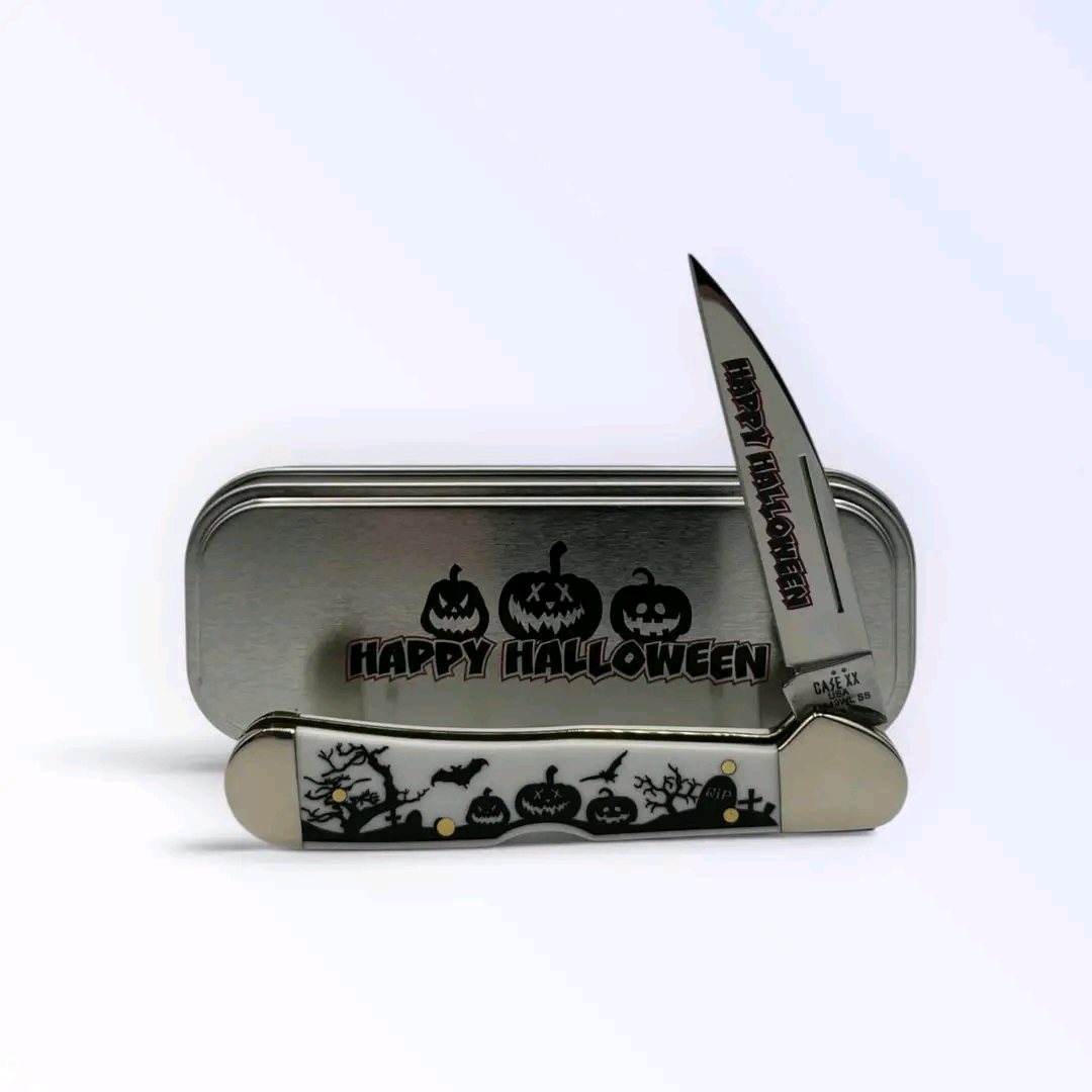Case XX Halloween 2025 Copperlock Lockback Knife in Embossed Collector Tin